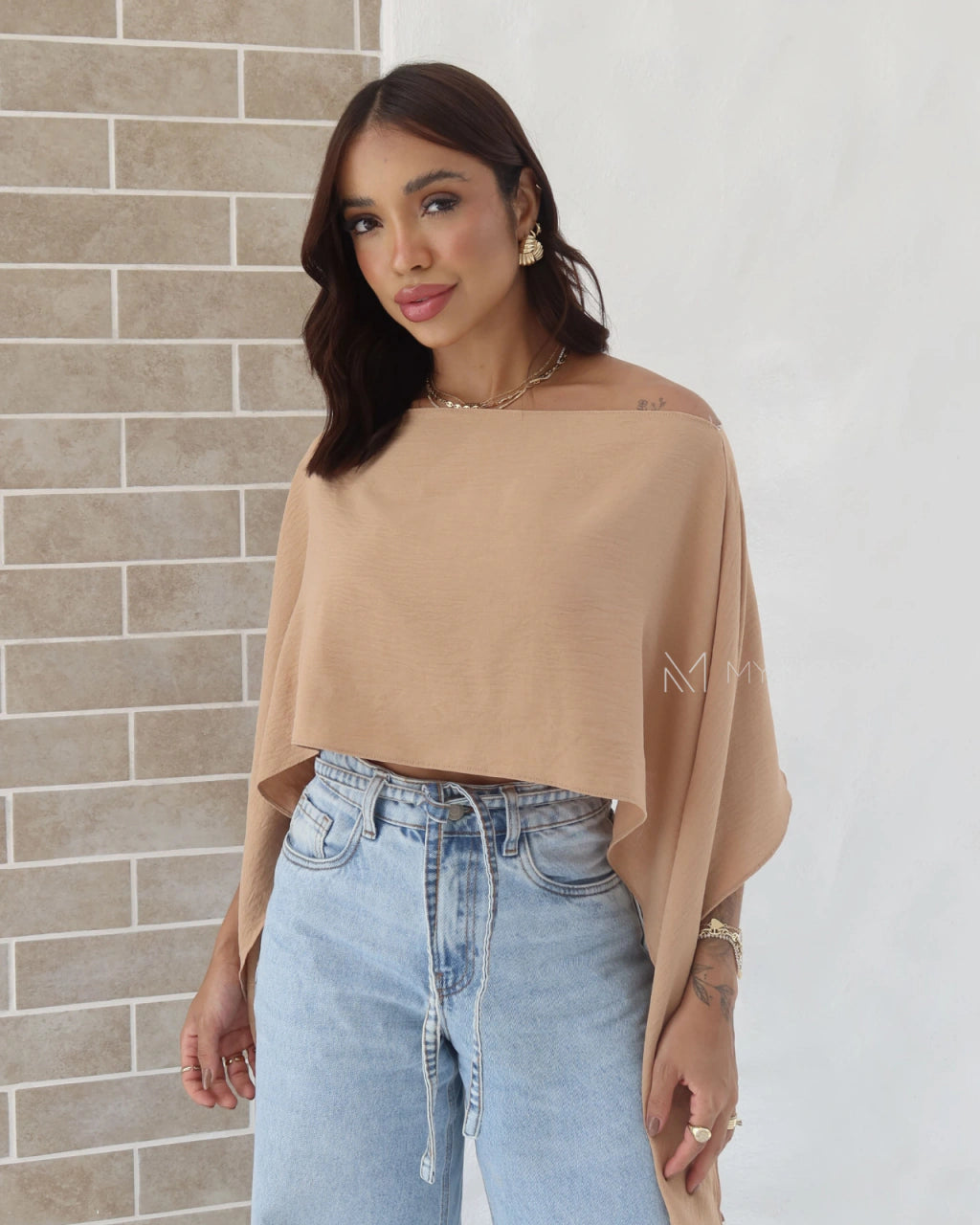 Blusa assimétrica multiformas