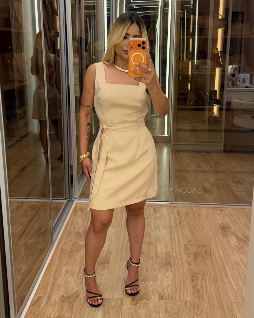 Vestido com amarração Elize