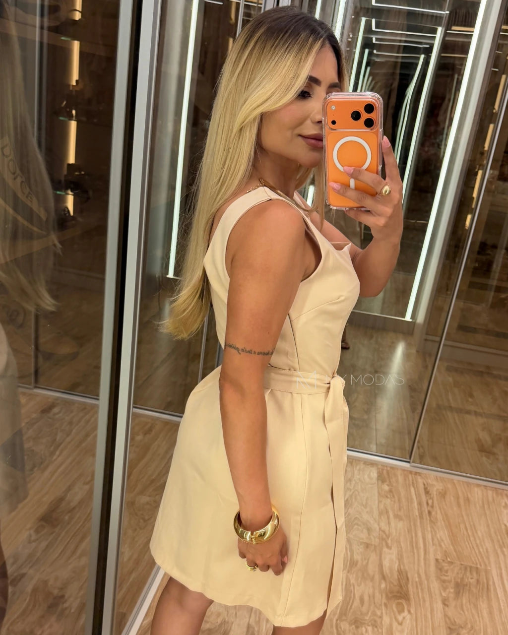 Vestido com amarração Elize