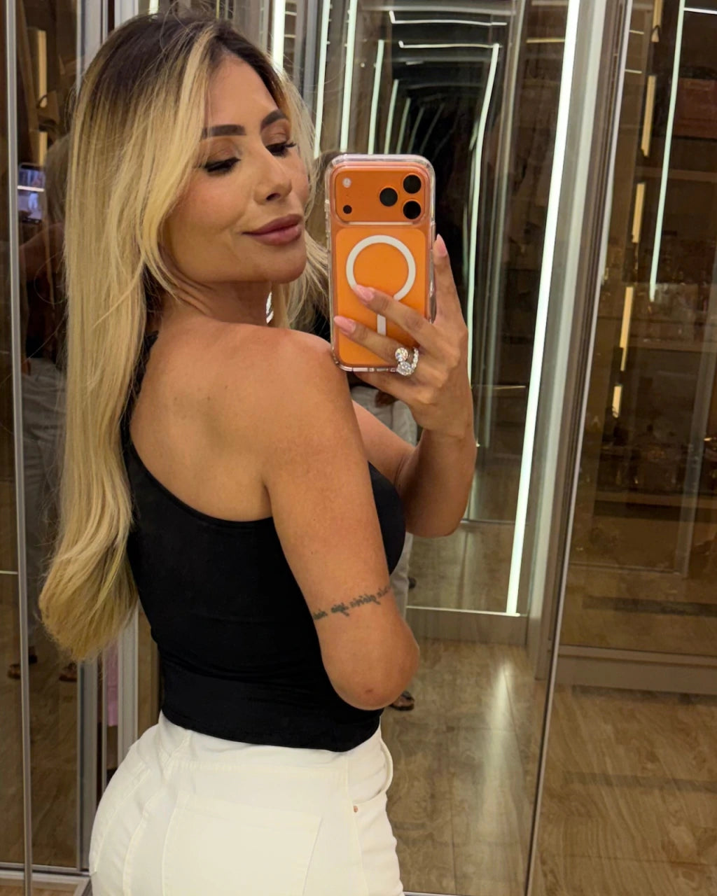 Cropped nula manga poliamida