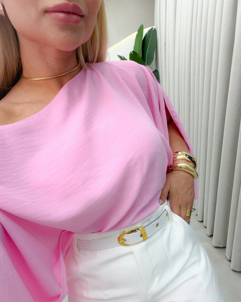 Blusa assimétrica multiformas