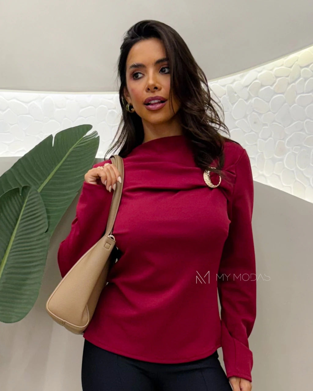 Blusa Neoprene com Fivela Orgânica
