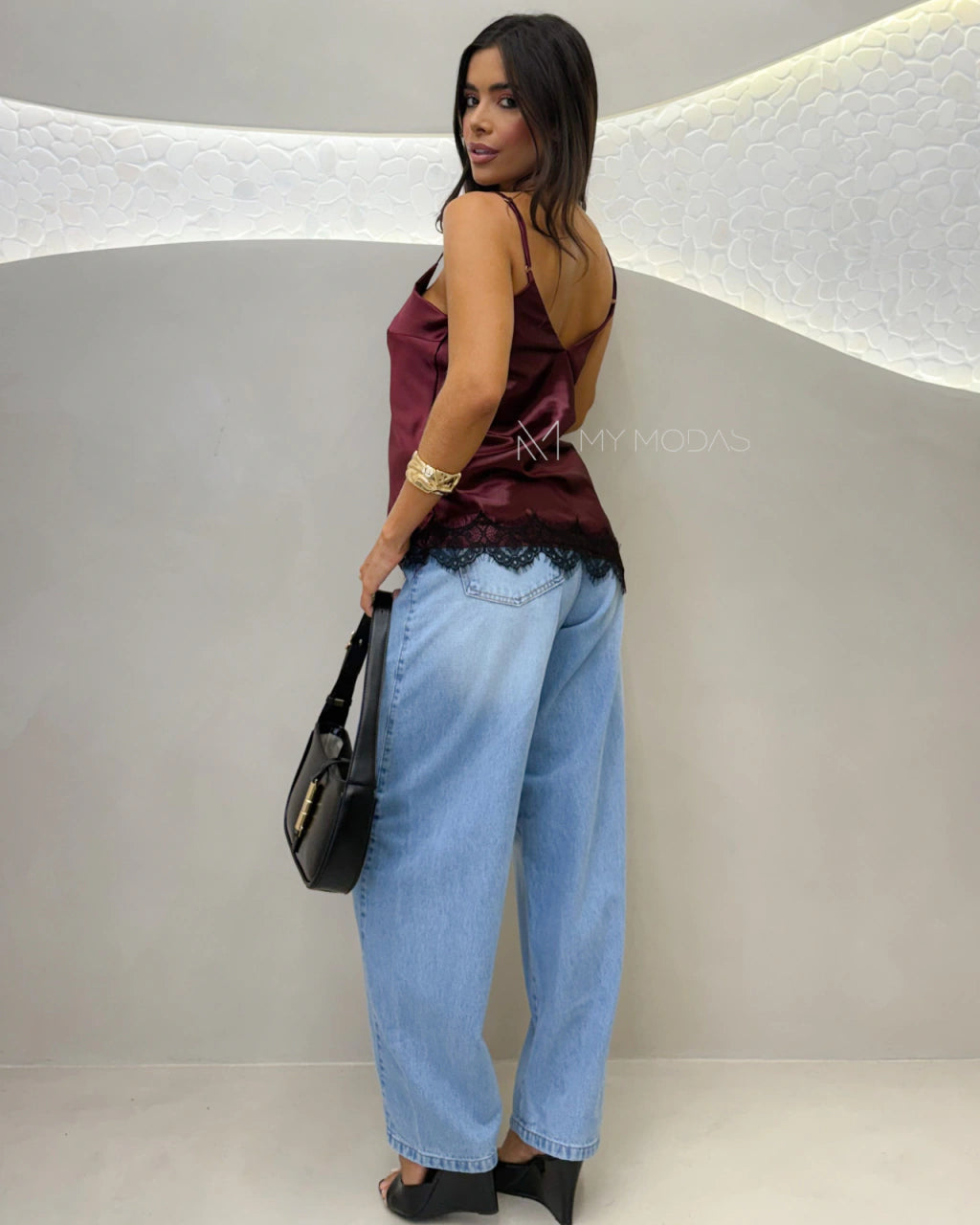Blusa cetim renda