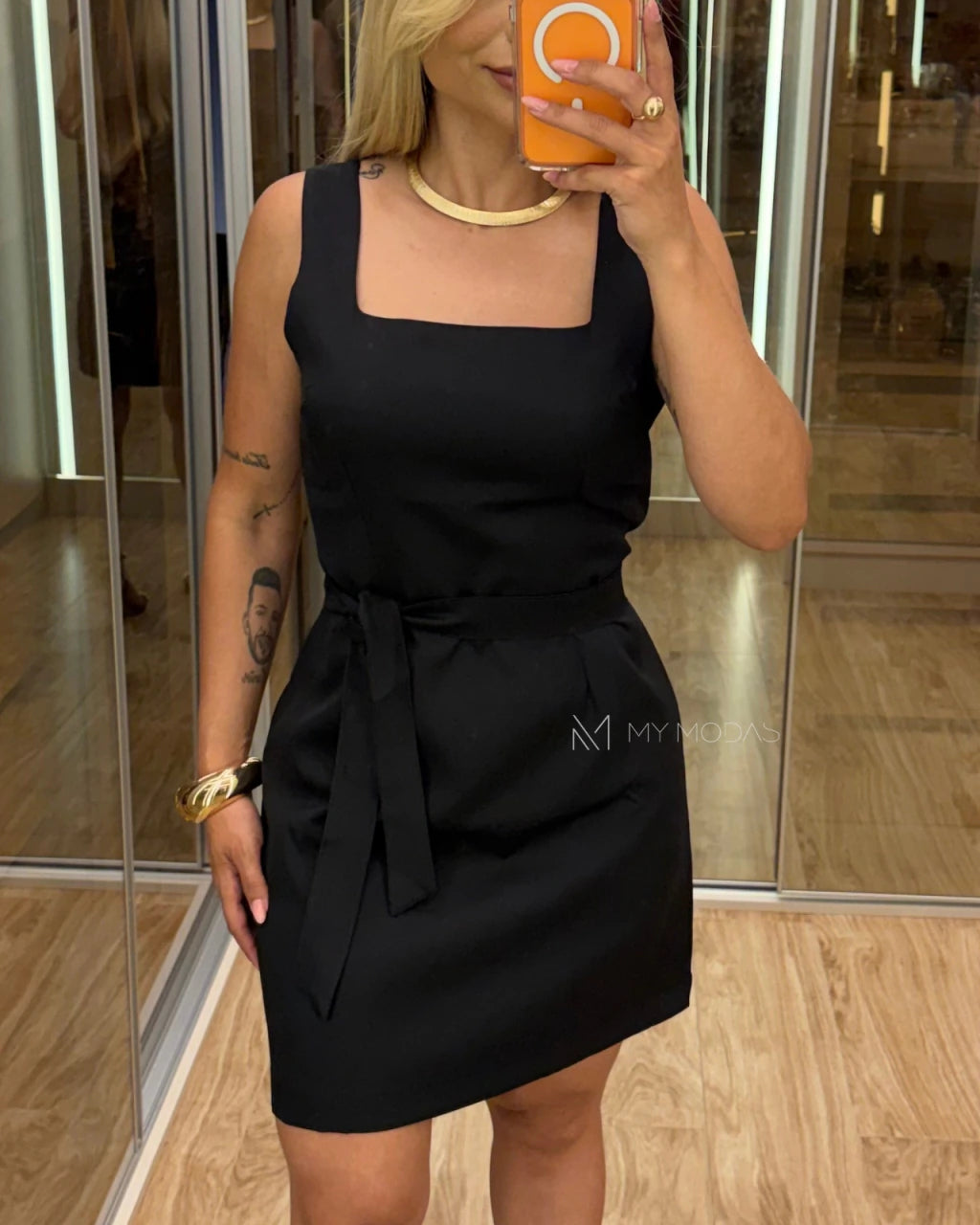 Vestido com amarração Elize