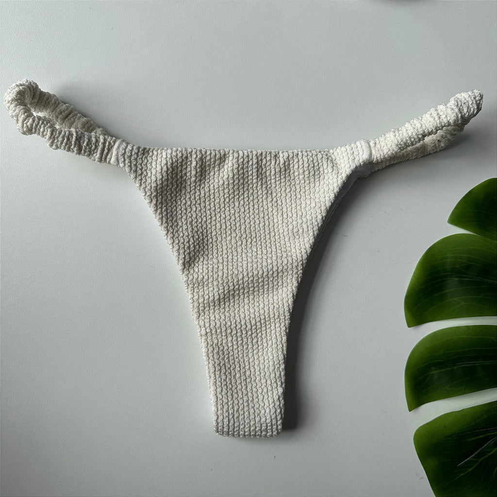 Calcinha Frufru Plisse Off White ( top não incluso )