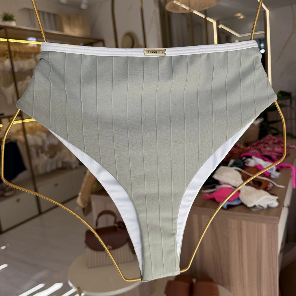Calcinha Hot Pants Malibu ( BOJO NÃO INCLUSO)