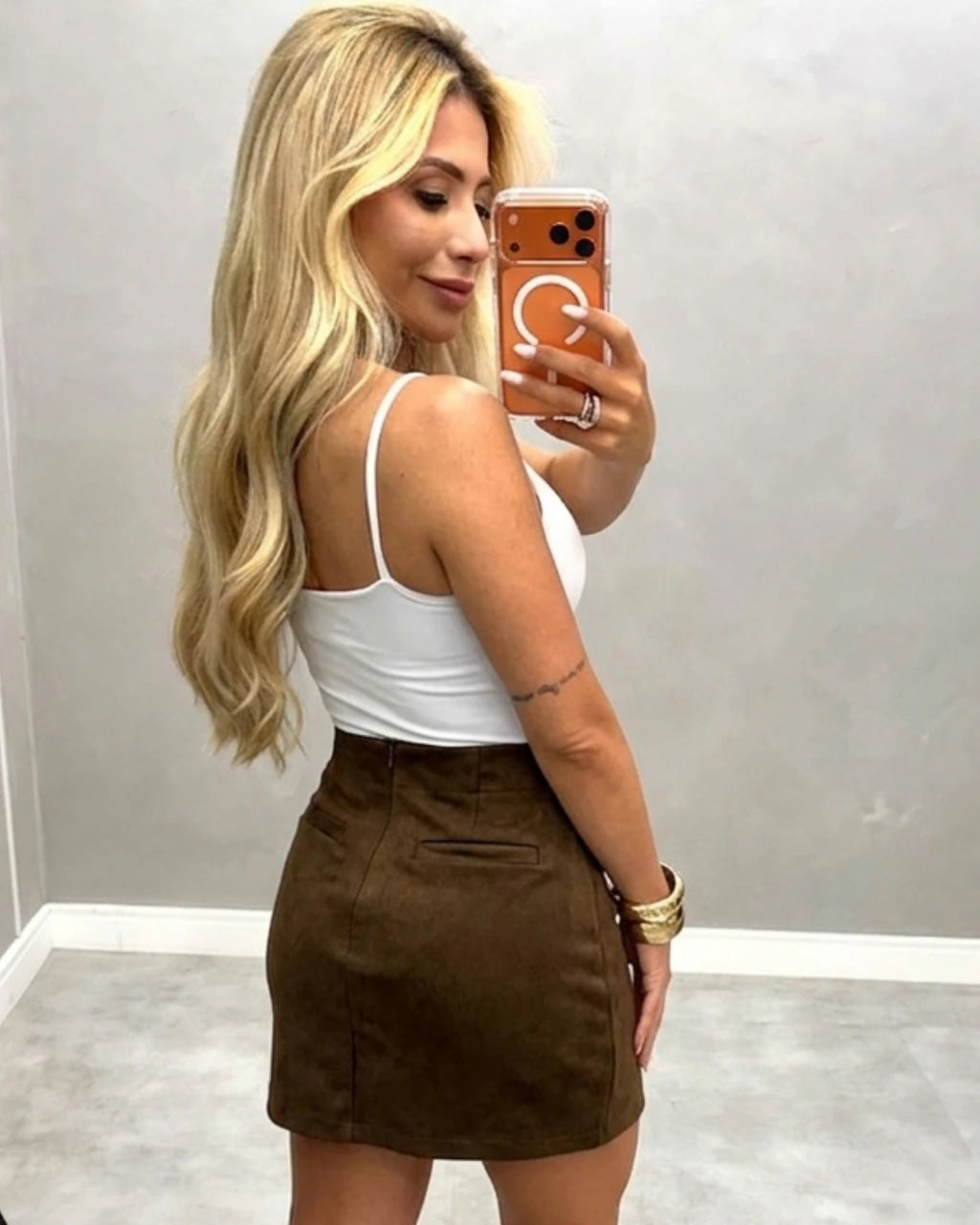Saia suede