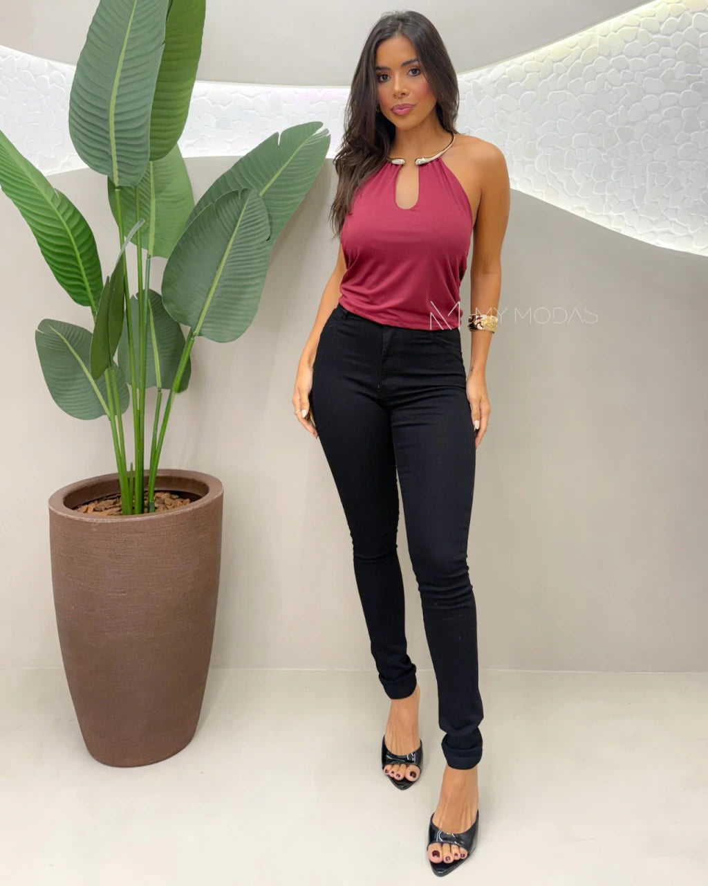 Cropped colar