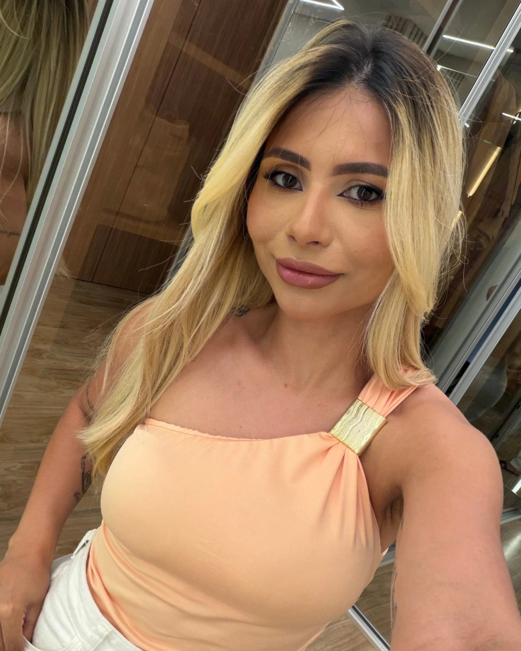 Cropped nula manga poliamida