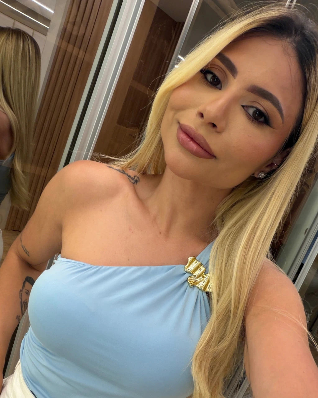 Cropped nula manga poliamida