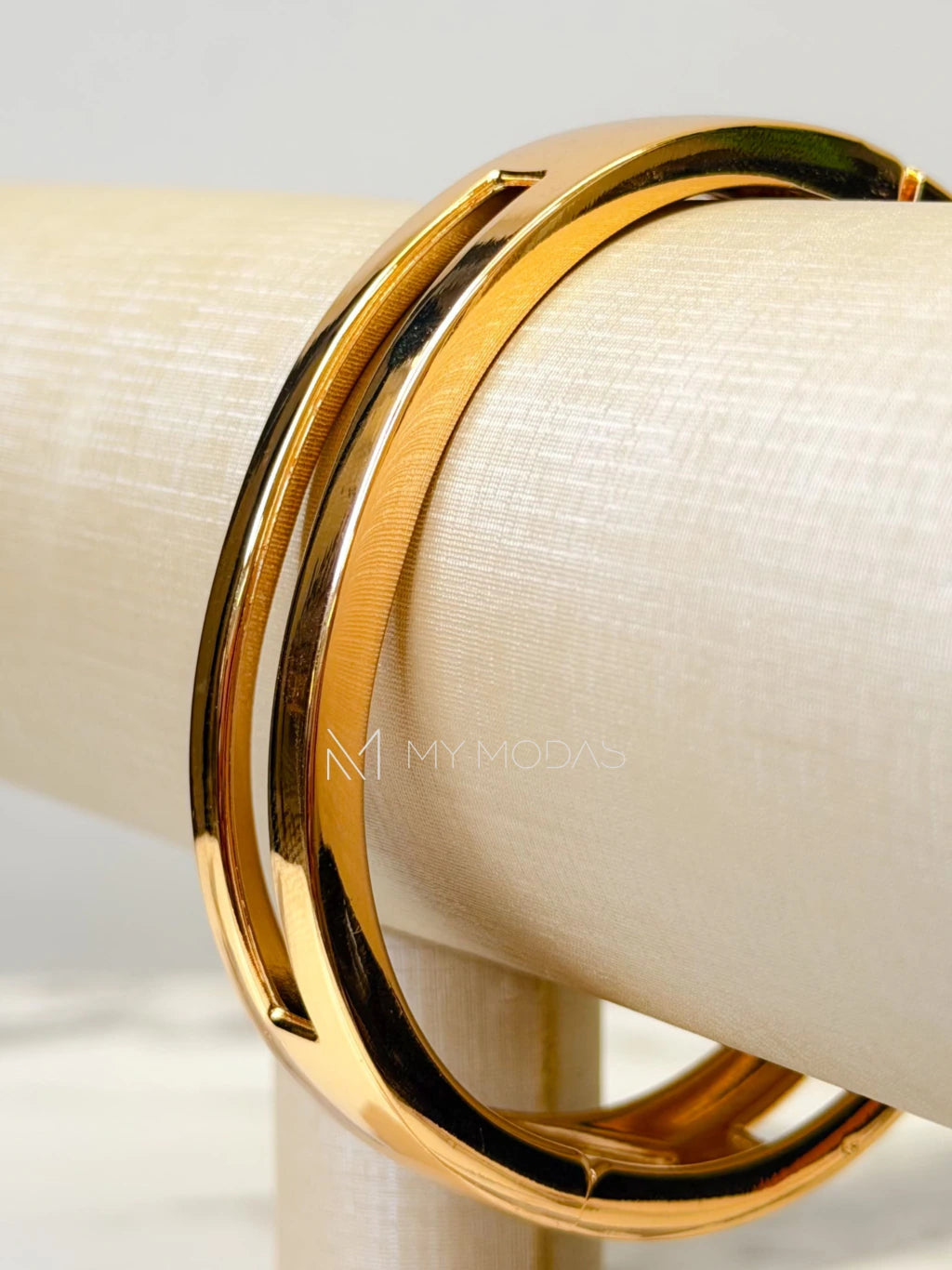Bracelete plutz Dourado