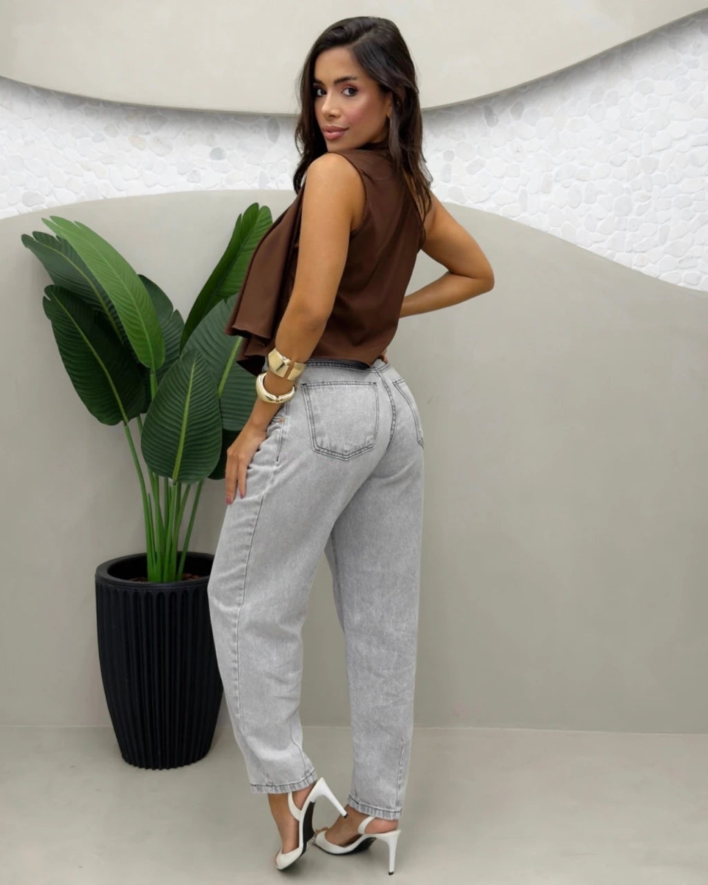 Bata assimétrica Chocker