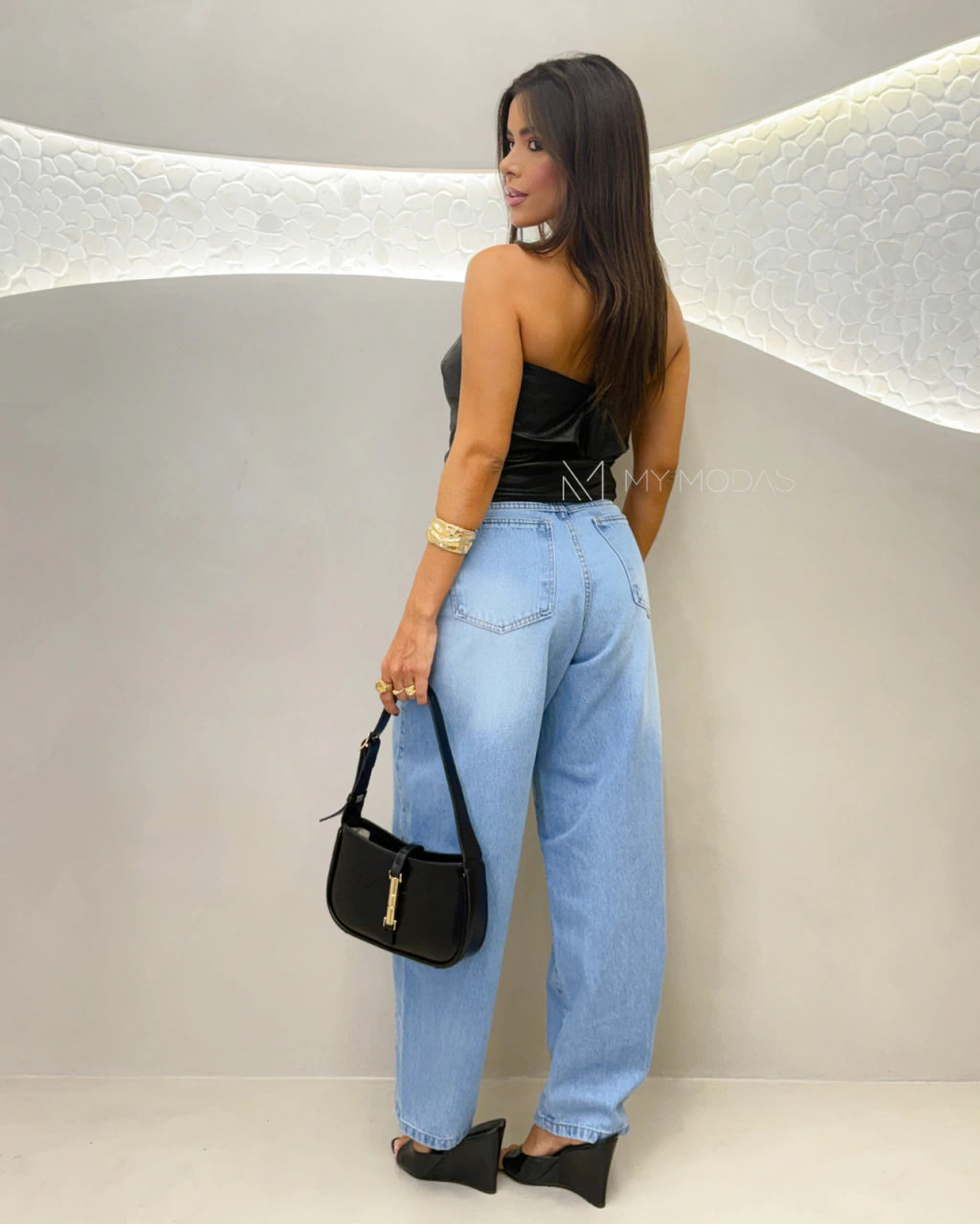 Blusa couro zíper tomara que caia