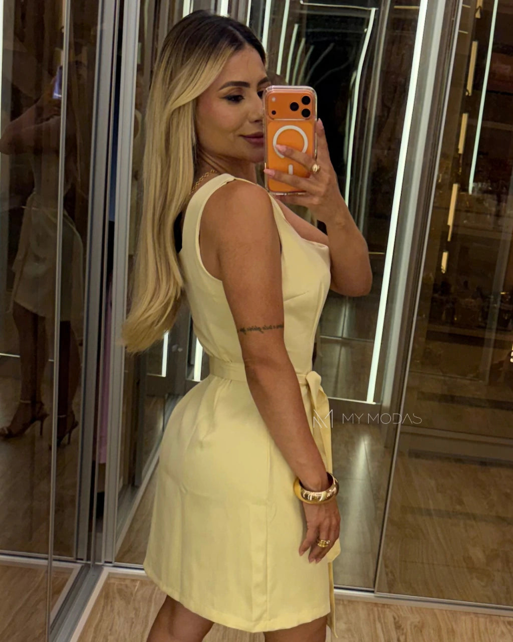Vestido com amarração Elize