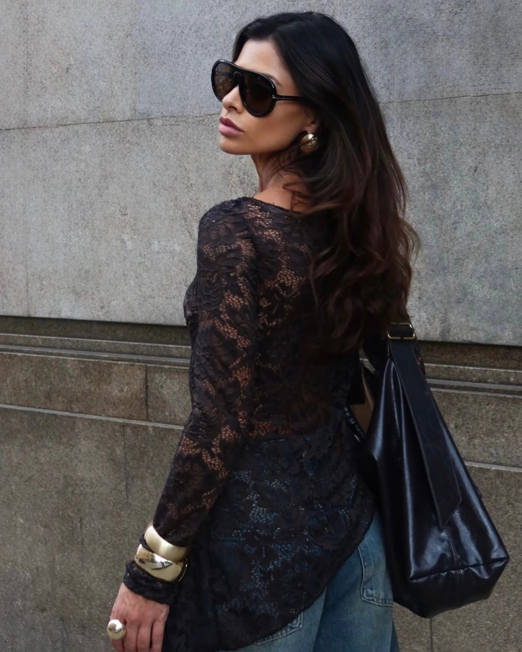 Blusa renda assimétrica