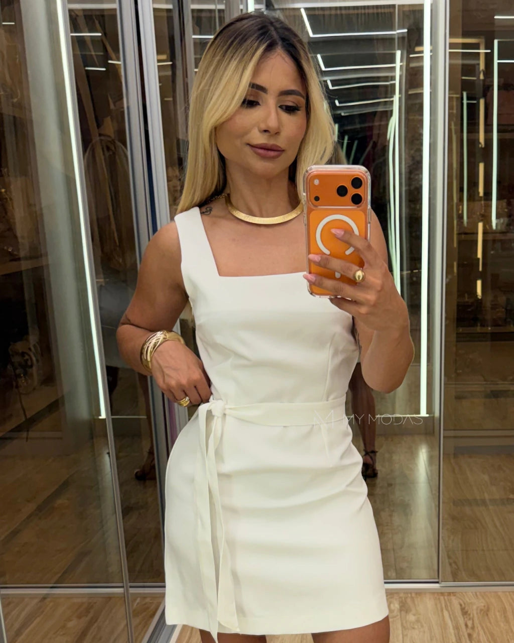 Vestido com amarração Elize