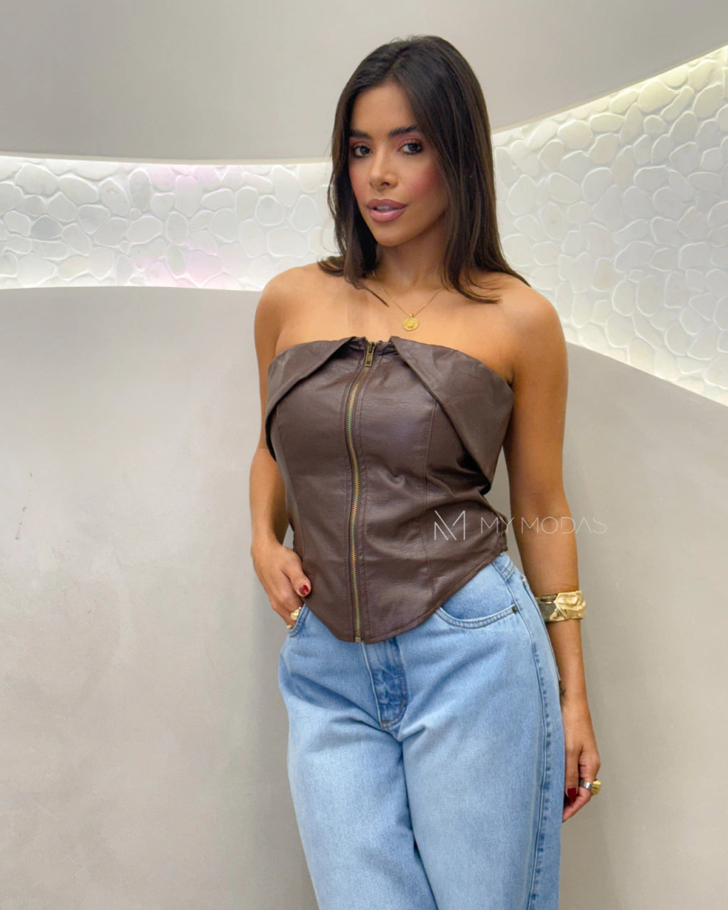 Blusa couro zíper tomara que caia