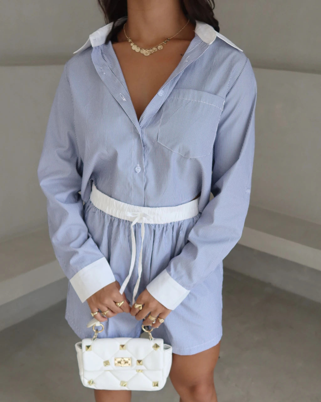 Conjunto camisa cropped e shorts