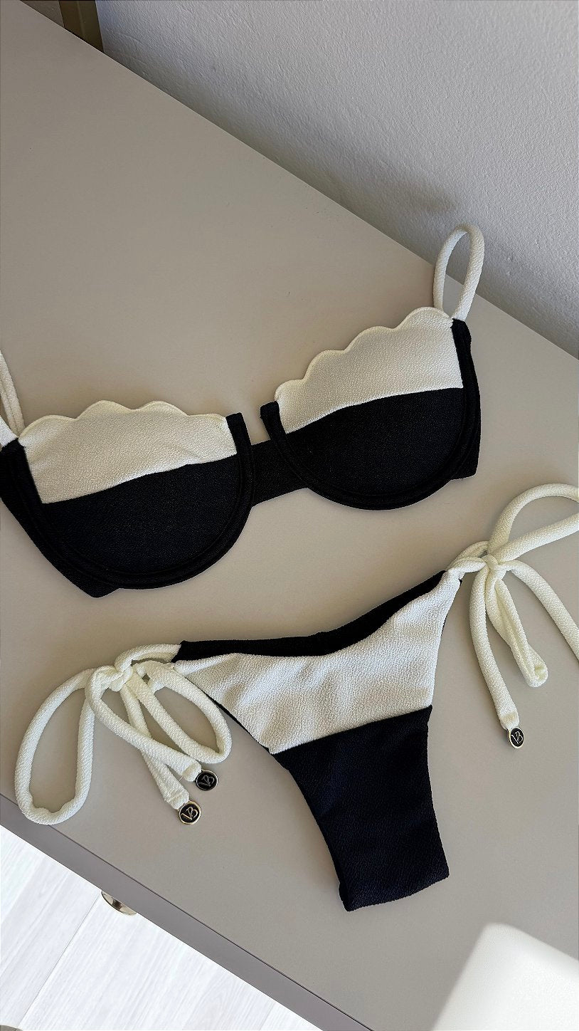 Calcinha Lacinho fio duplo Tulum off white e preto (top não incluso)