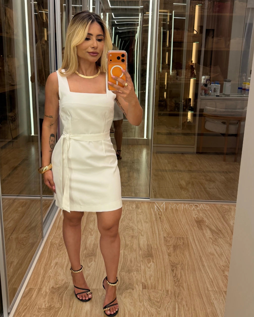 Vestido com amarração Elize