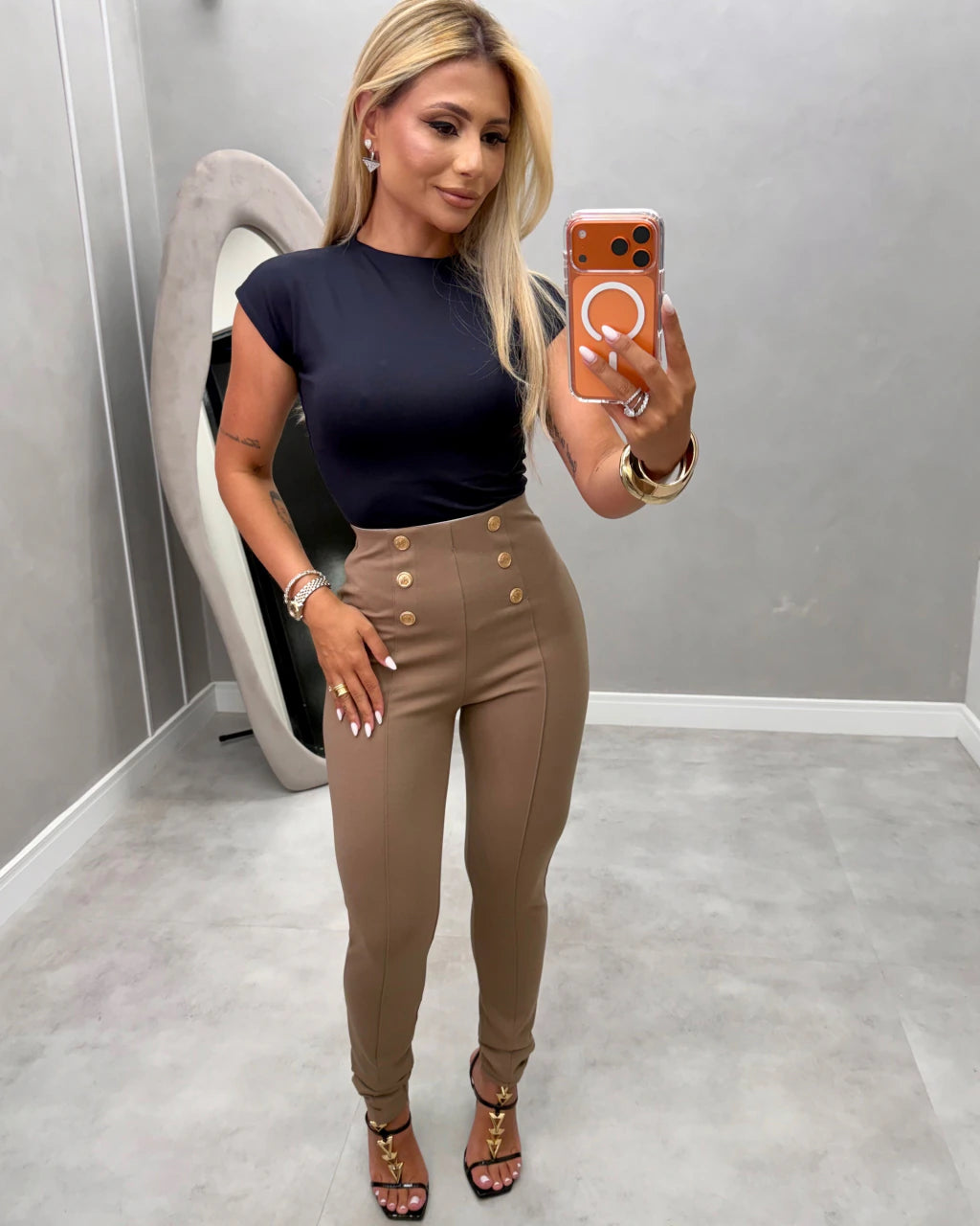 Calça skiny botões