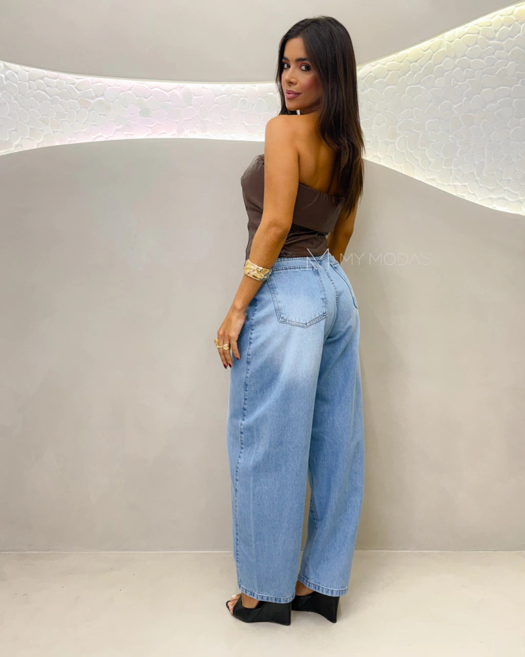 Blusa couro zíper tomara que caia