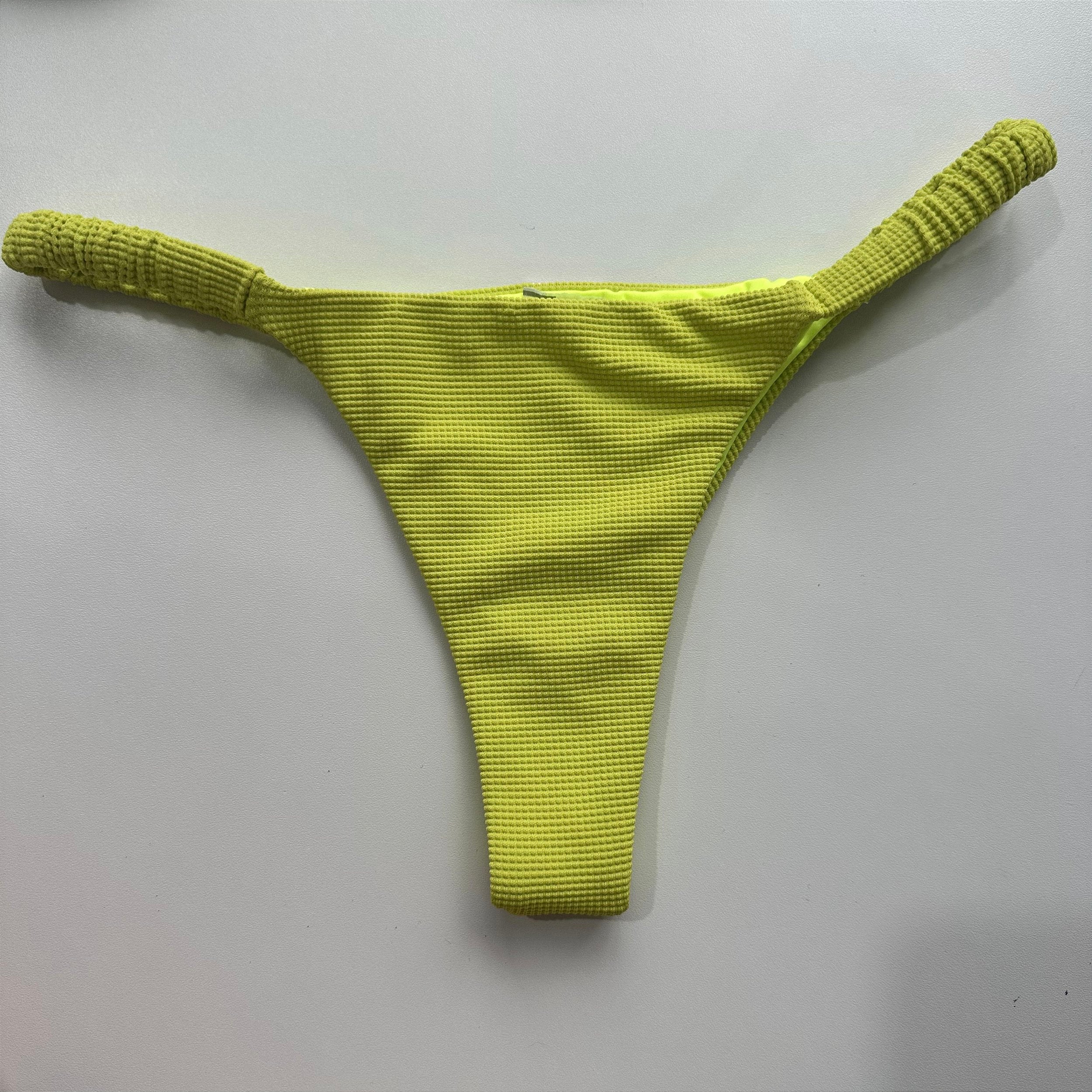 Calcinha Frufru Matrix Kiwi (top não incluso)