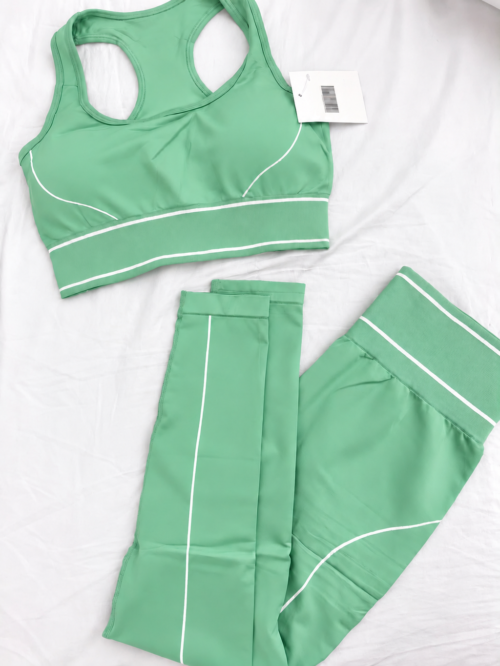 Kit com 04 Conjuntos Fitness Logo Famoso A..