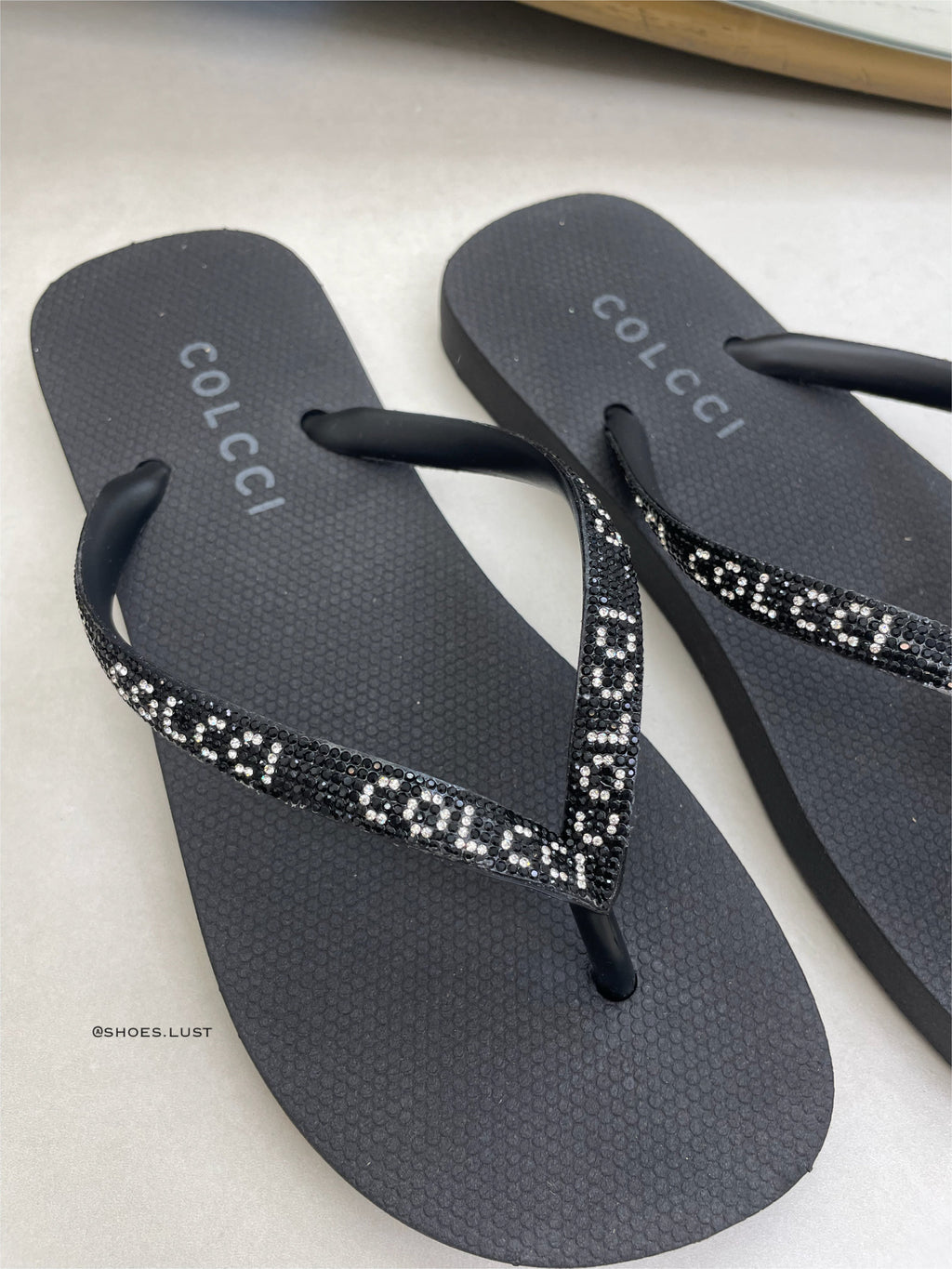 Chinelo Colcci Pandora Black Logo Strass – 119829