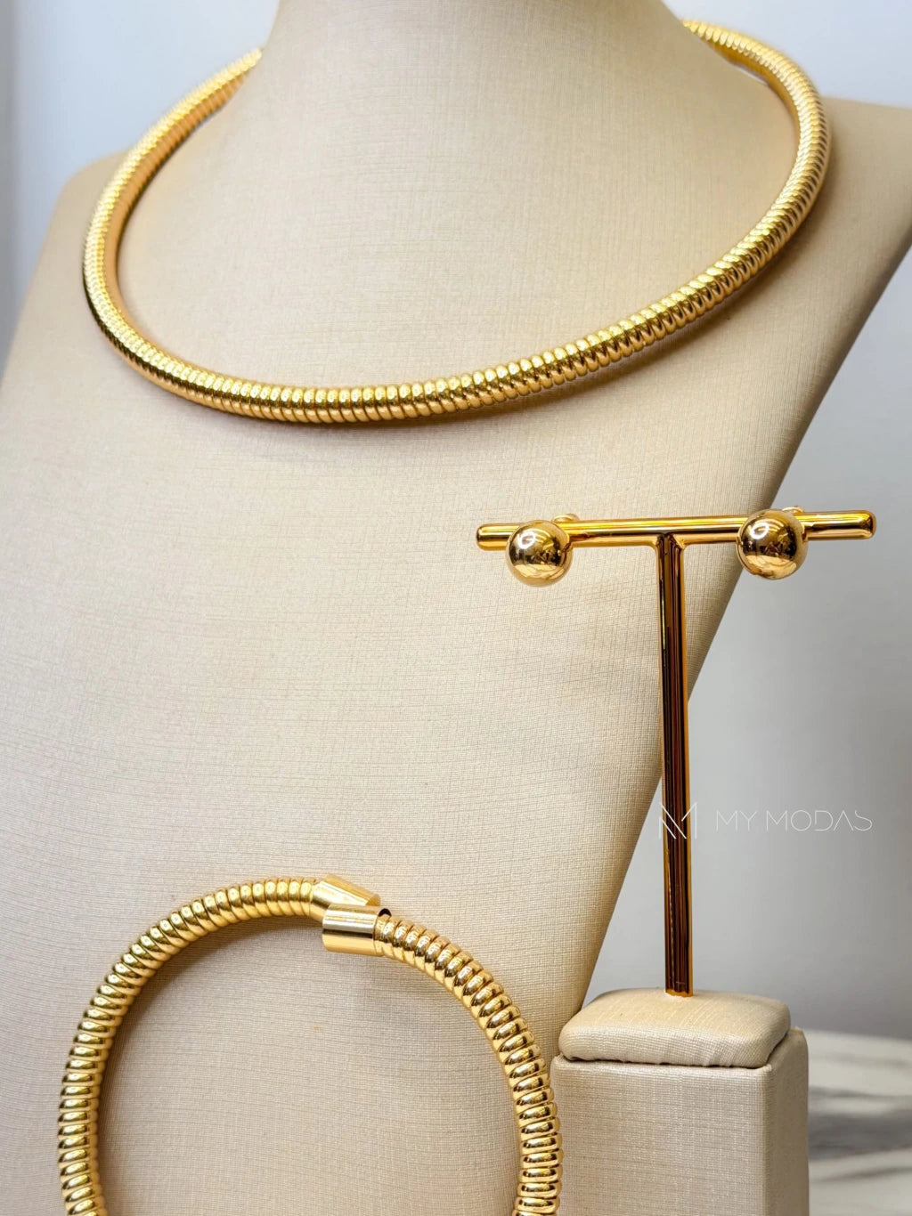 Trijunto colar brinco e bracelete