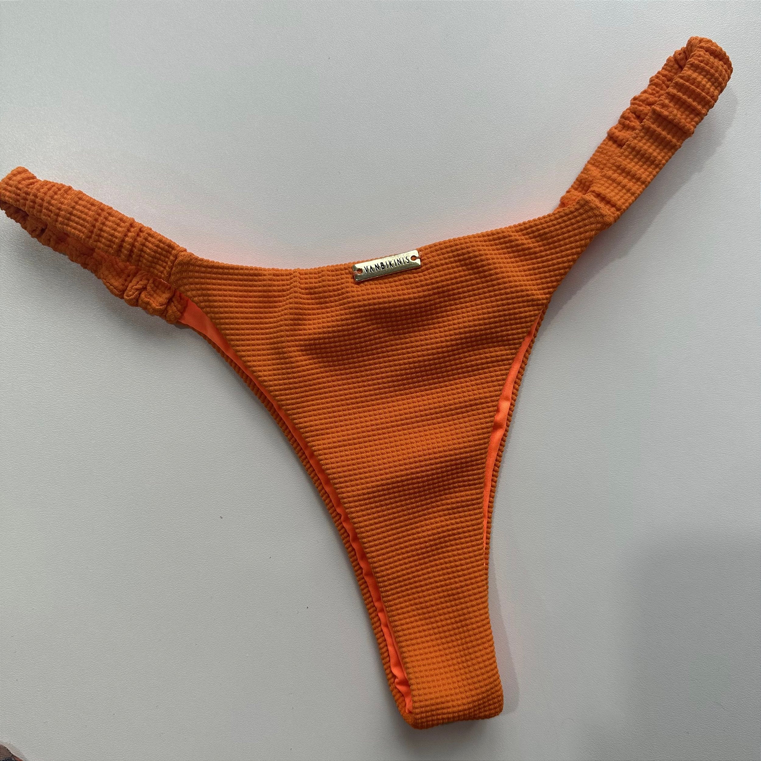 Calcinha Frufru Matrix Laranja (top não incluso)