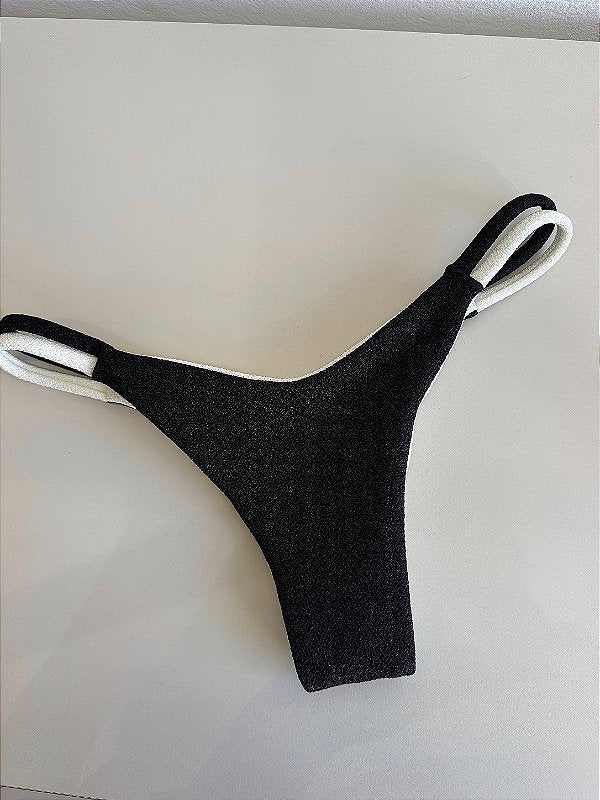 Calcinha Preto e Off White África (BUSTO NÃO INCLUSO)