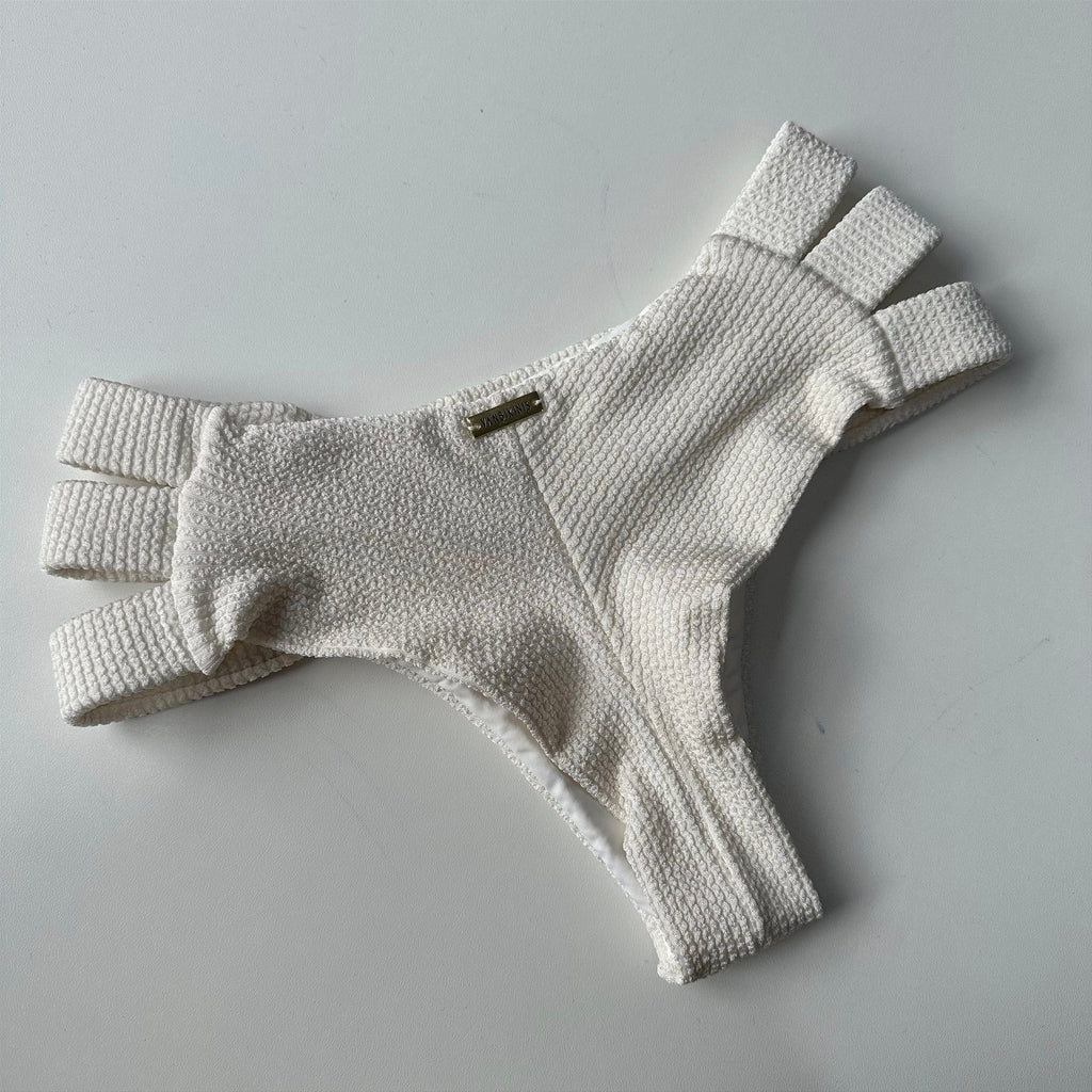 Calcinha semi hot pants 5005 tecido plisse off (BUSTO NÃO INCLUSO)
