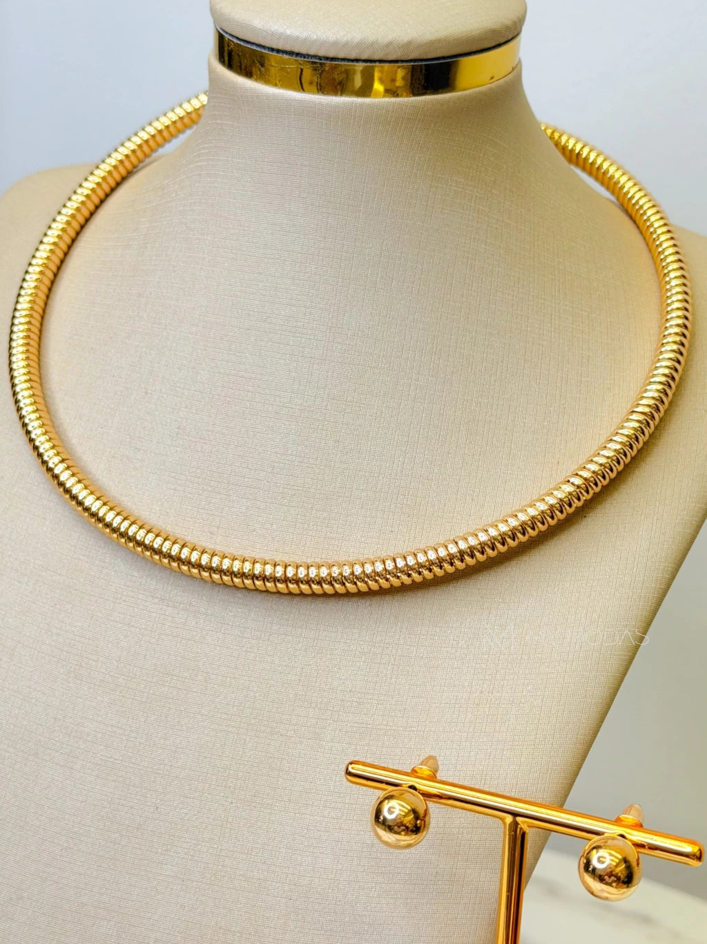 Trijunto colar brinco e bracelete