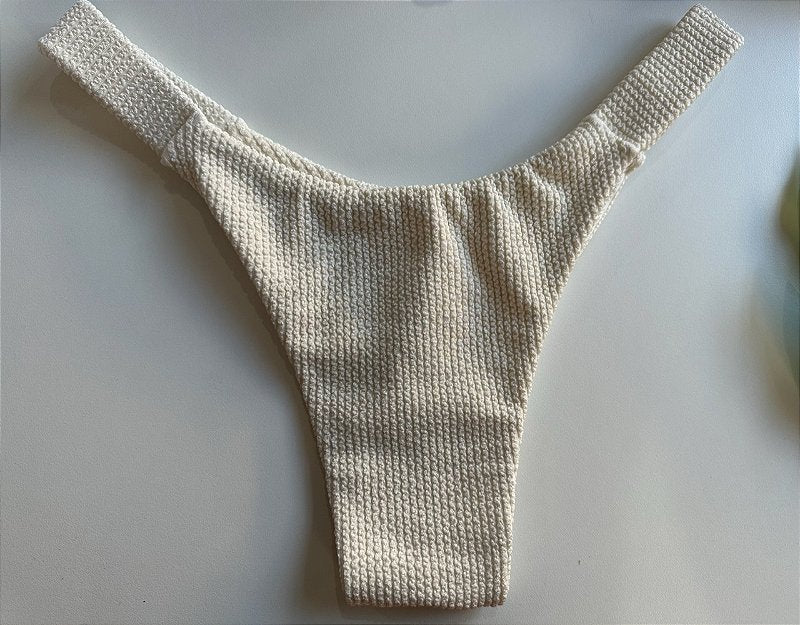 Calcinha Fita Plisse Off white (BUSTO NÃO INCLUSO)