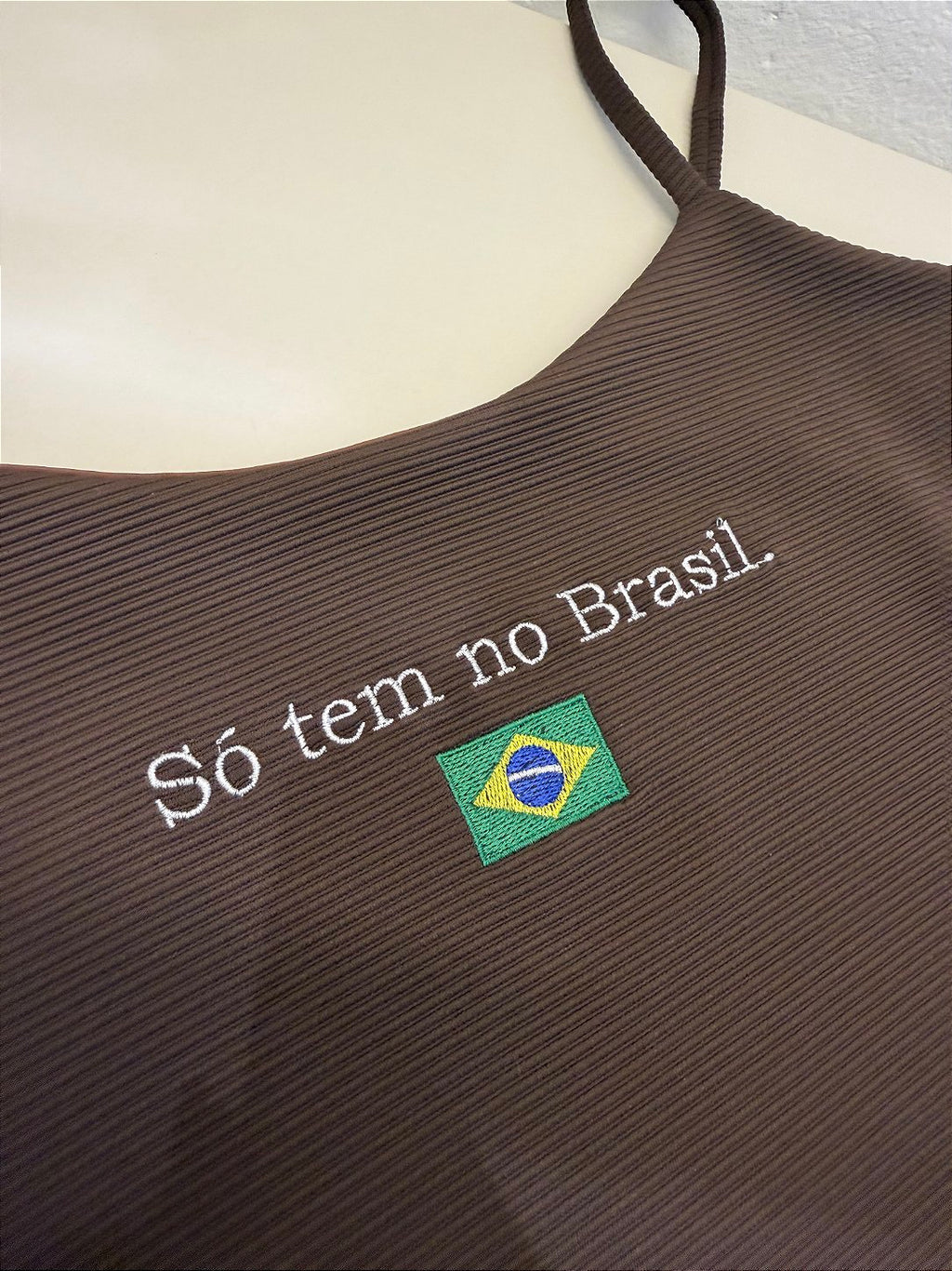 Blusa alcinha Brasileiríssima Marrom