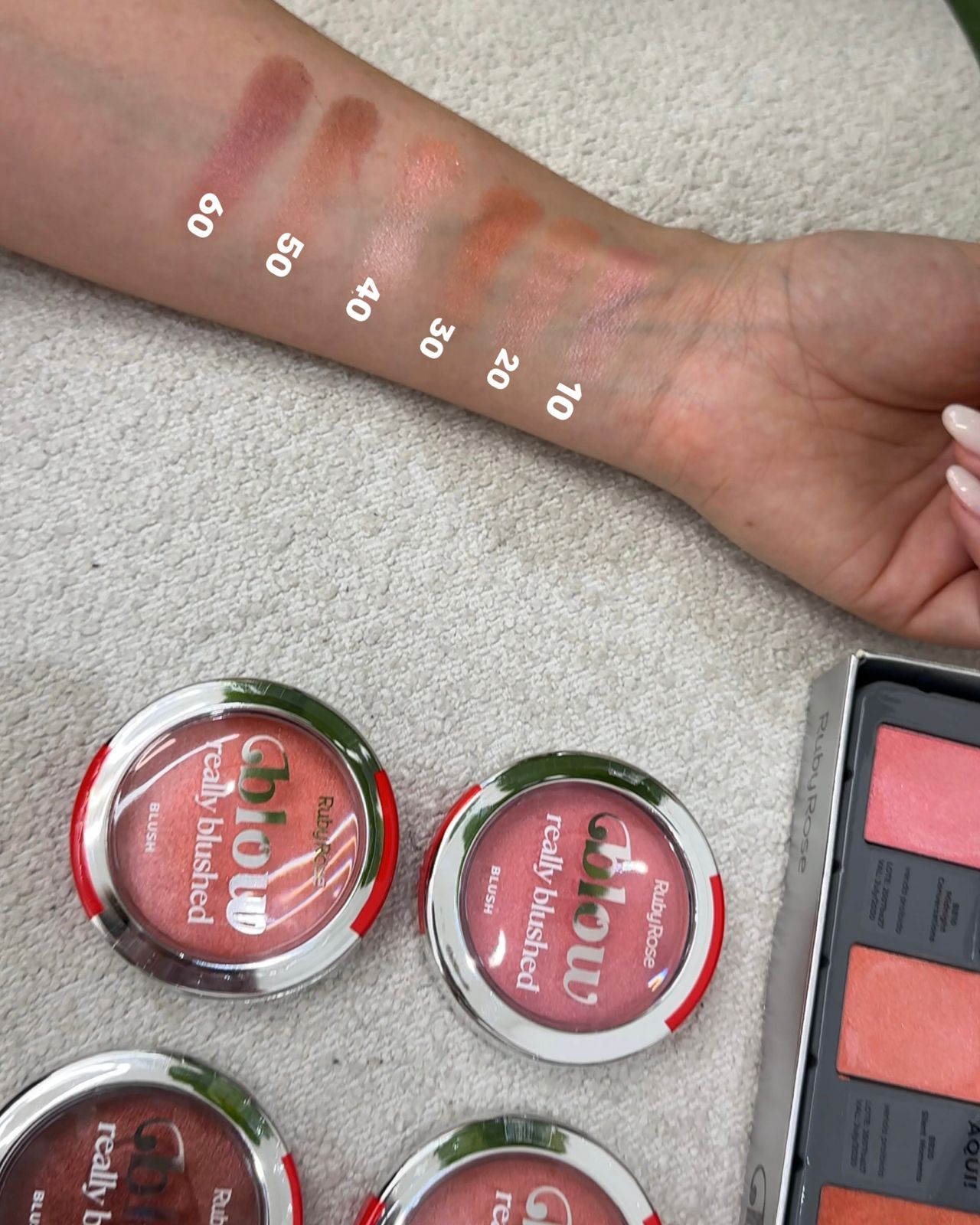 Blush Ruby Rose Mania Make BB30 126801