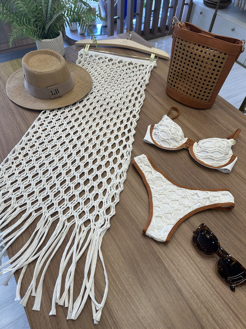 Calcinha Asa Delta Oásis Off White com viés marrom ( BOJO NÃO INCLUSO)
