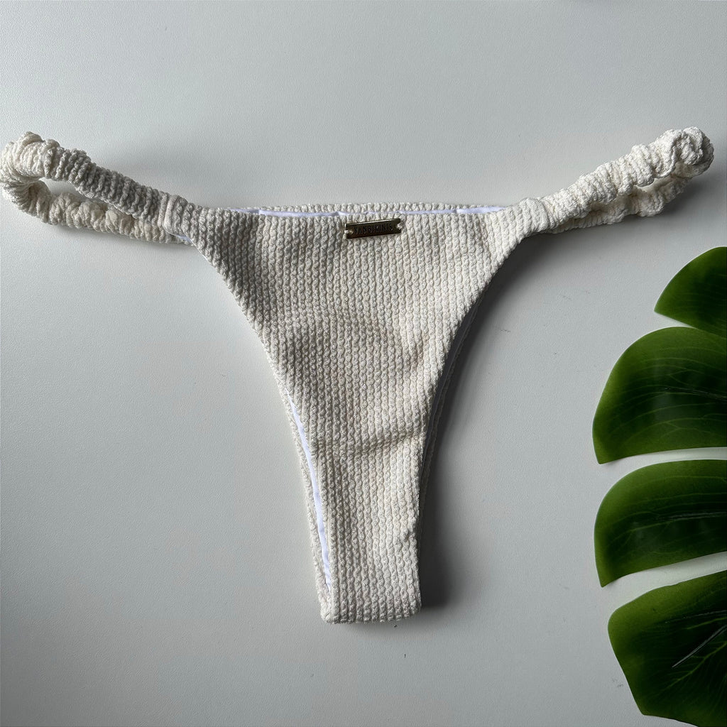 Calcinha Frufru Plisse Off White ( top não incluso )