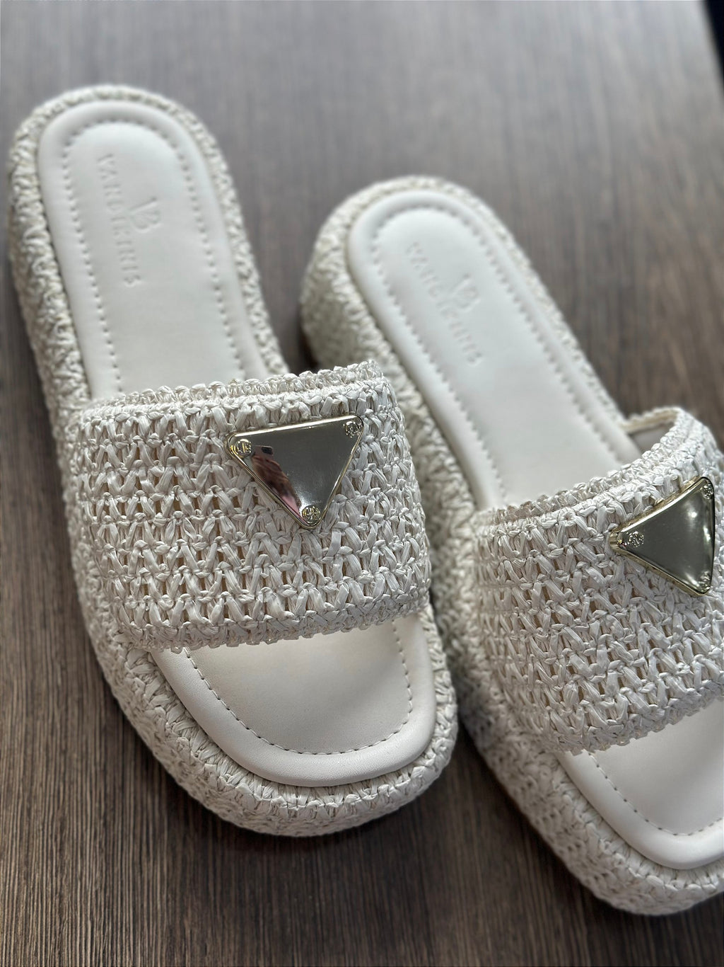 Sandália Flat Ráfia Off White