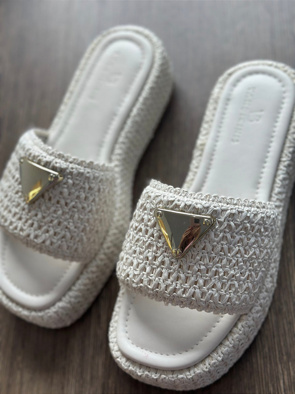 Sandália Flat Ráfia Off White