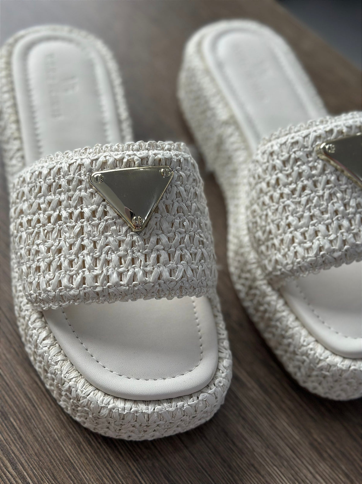 Sandália Flat Ráfia Off White