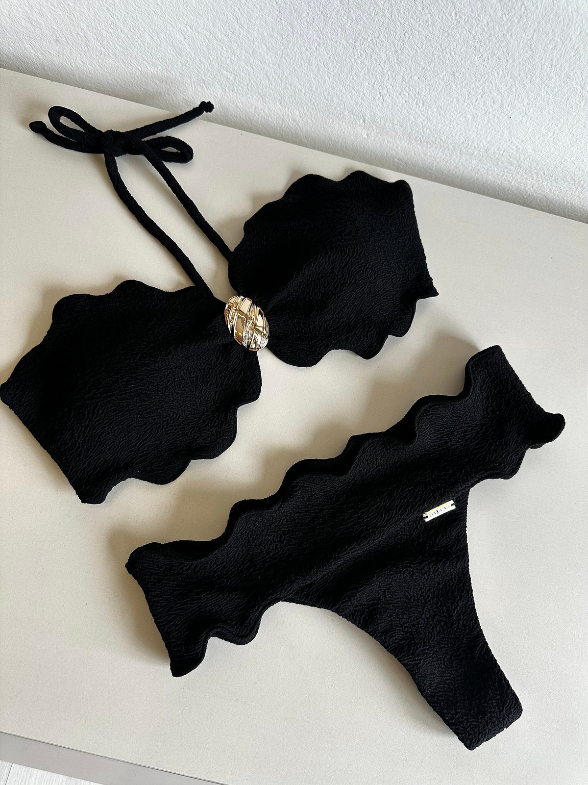 Top Nuvem Vórtex Preto (calcinha não inclusa)