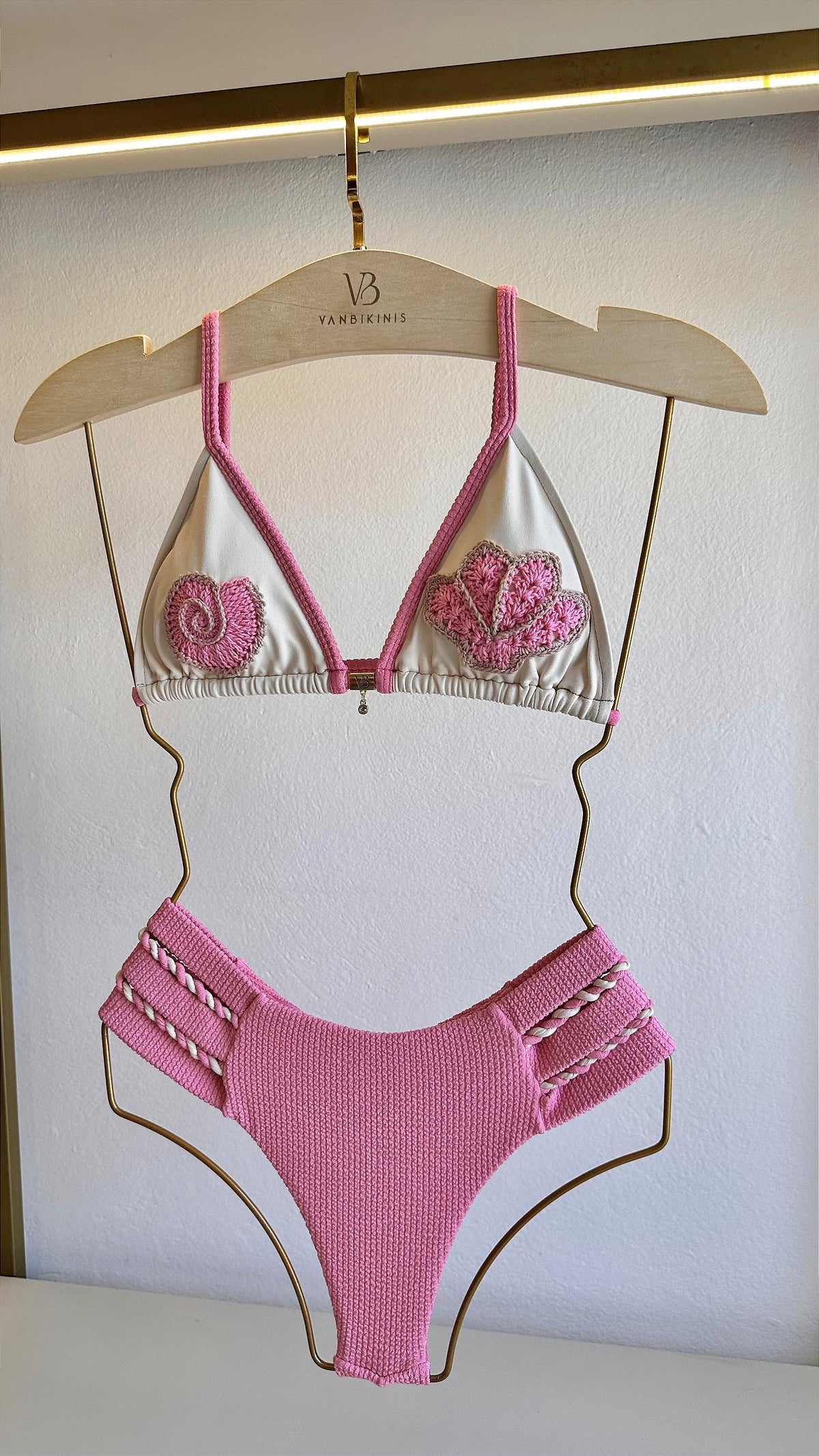 Cortininha Ilhabela Rosa e Off White (CALCINHA NÃO INCLUSO)