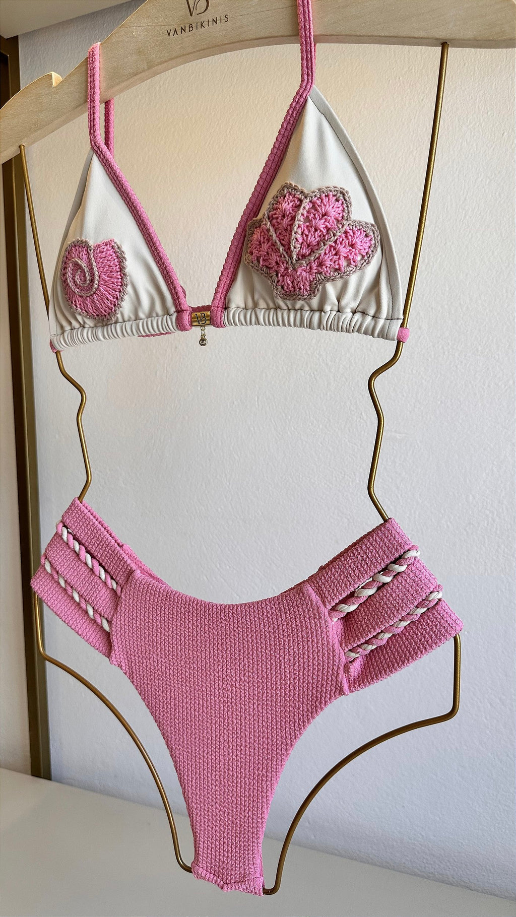 Cortininha Ilhabela Rosa e Off White (CALCINHA NÃO INCLUSO)