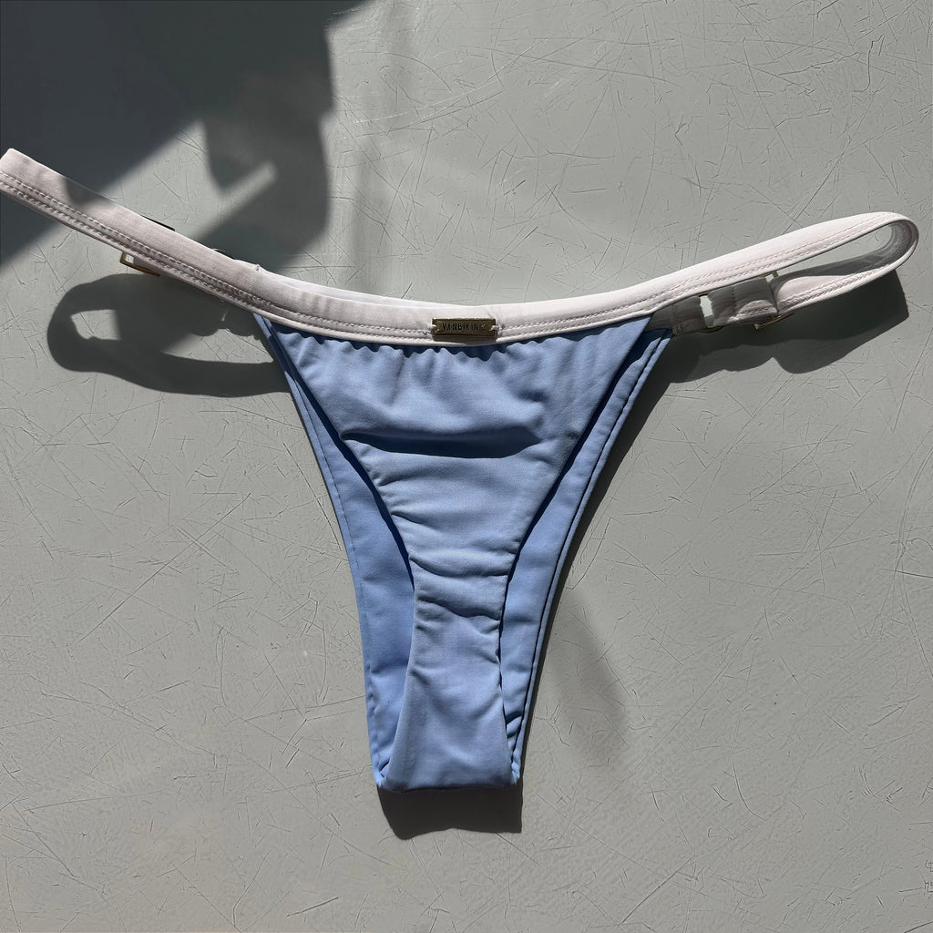 Calcinha Regulagem Ipanema azul (BUSTO NÃO INCLUSO)