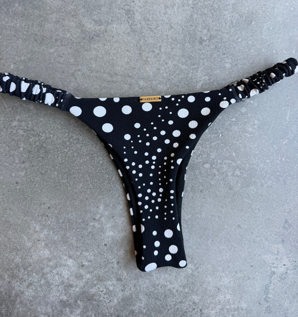 Calcinha Frufru Tecido Lumiere Preto(top não incluso)