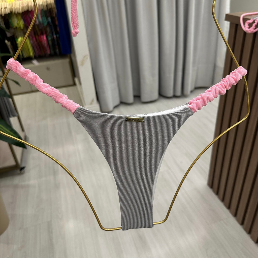 Calcinha Frufru Capri Prata e Rosa (top não incluso)