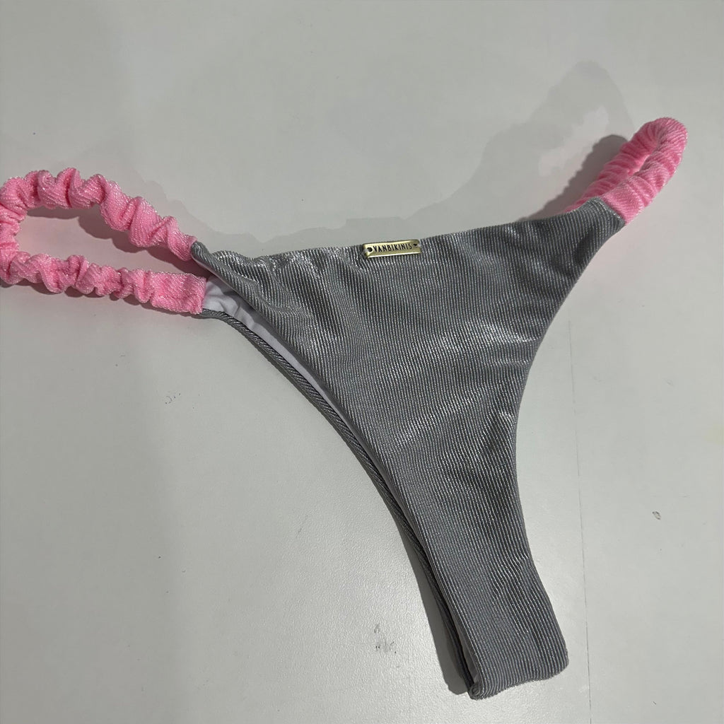 Calcinha Frufru Capri Prata e Rosa (top não incluso)