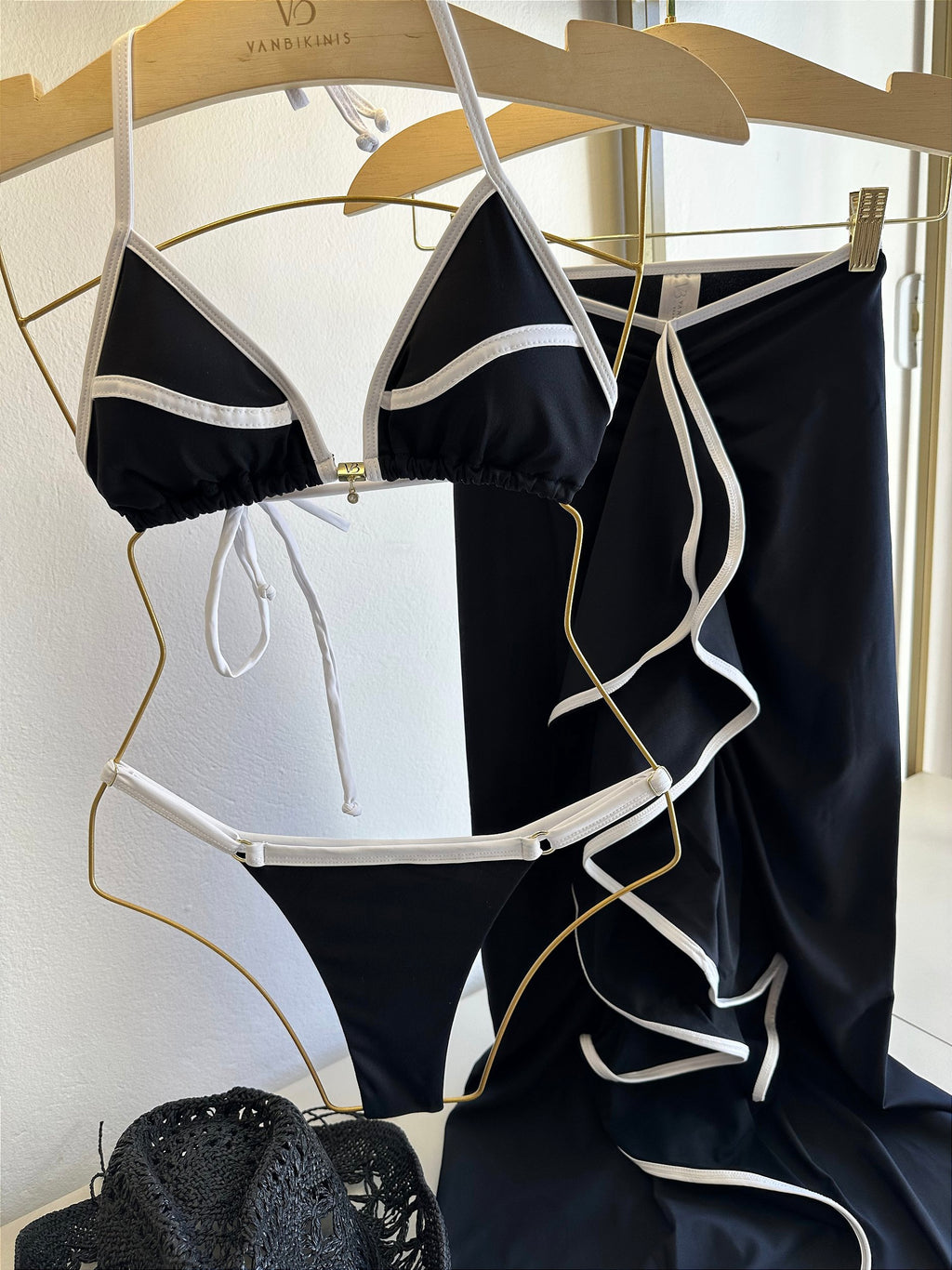 Cortininha Ipanema Preto com branco (calcinha não inclusa)